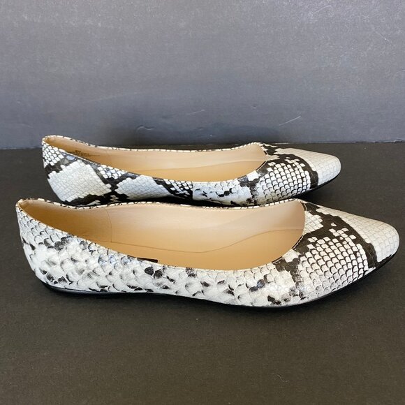 Nine West Speak Up White and black faux snakeskin pointed toe flats. - Picture 4 of 9